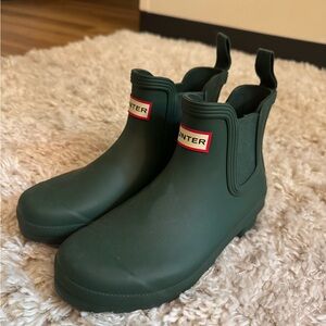 Hunter Green Rain Boots Size 6